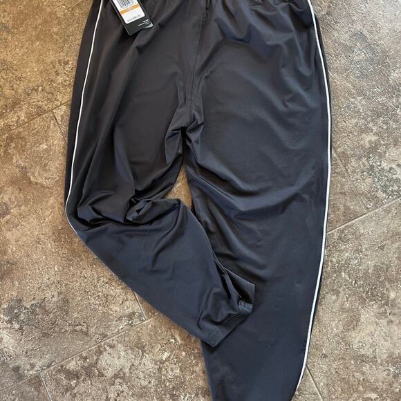 Under Armour women’s S capri bottoms - Picture 4 of 4